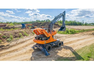 Колесный экскаватор UMG E200W